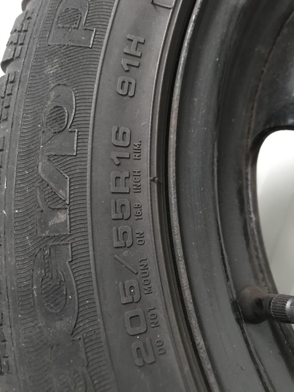 Te koop Winterbanden met velgen voor Opel Zafira B 4 stuks
