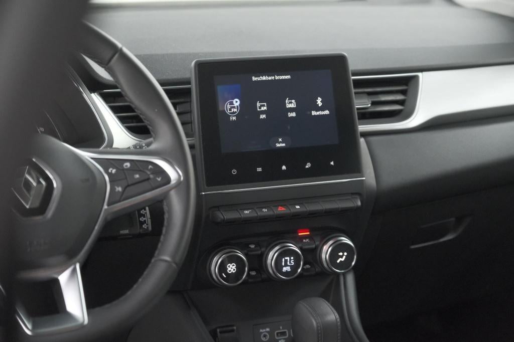 Renault Captur mild hybrid 140 intens | trekhaak | camera | apple carplay |