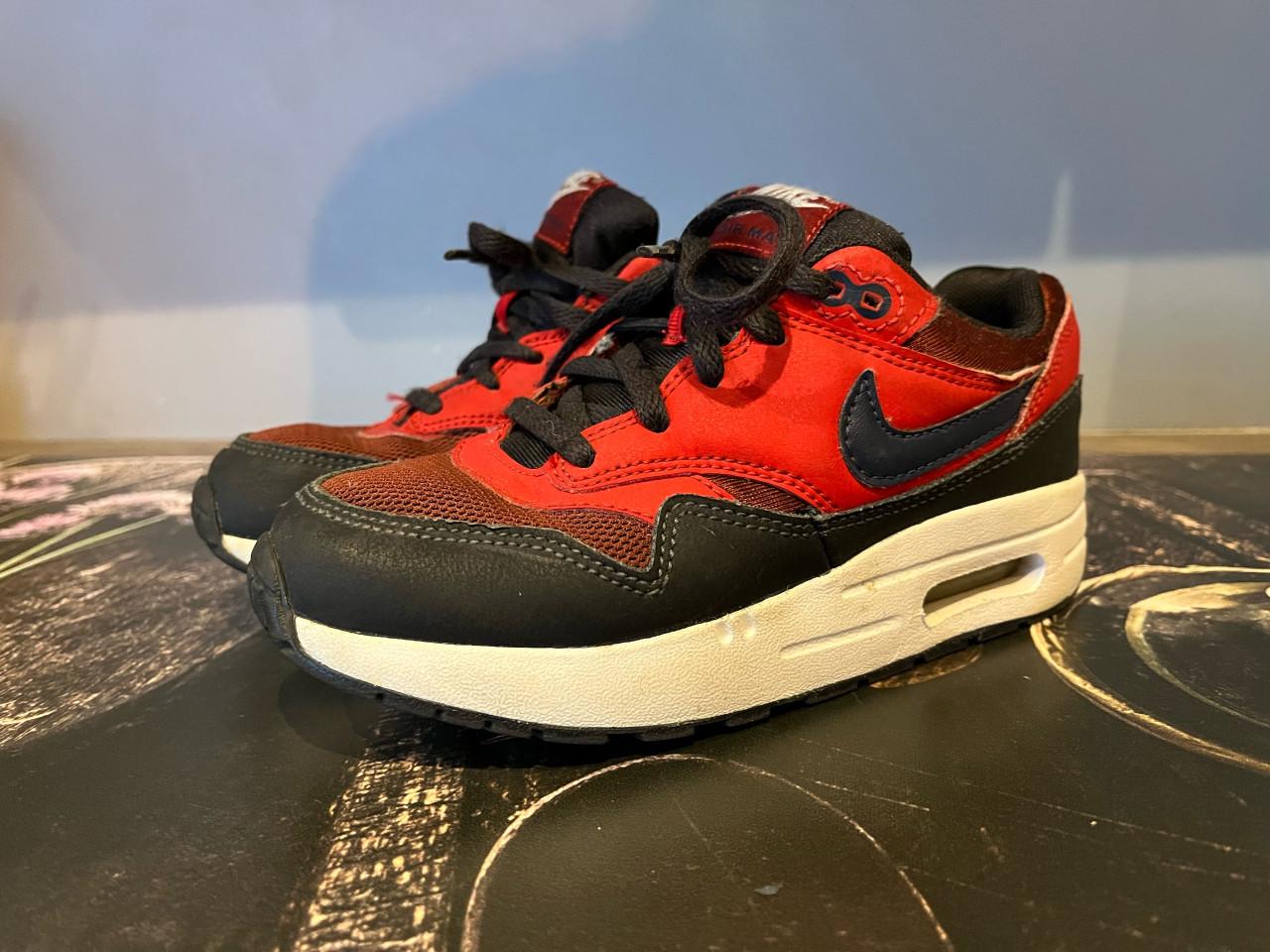 Nike Air Max 1 maat 32