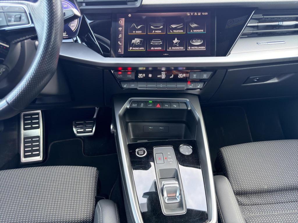 Audi A3 sportback 40 tfsi e s-line pano b&o camera head up