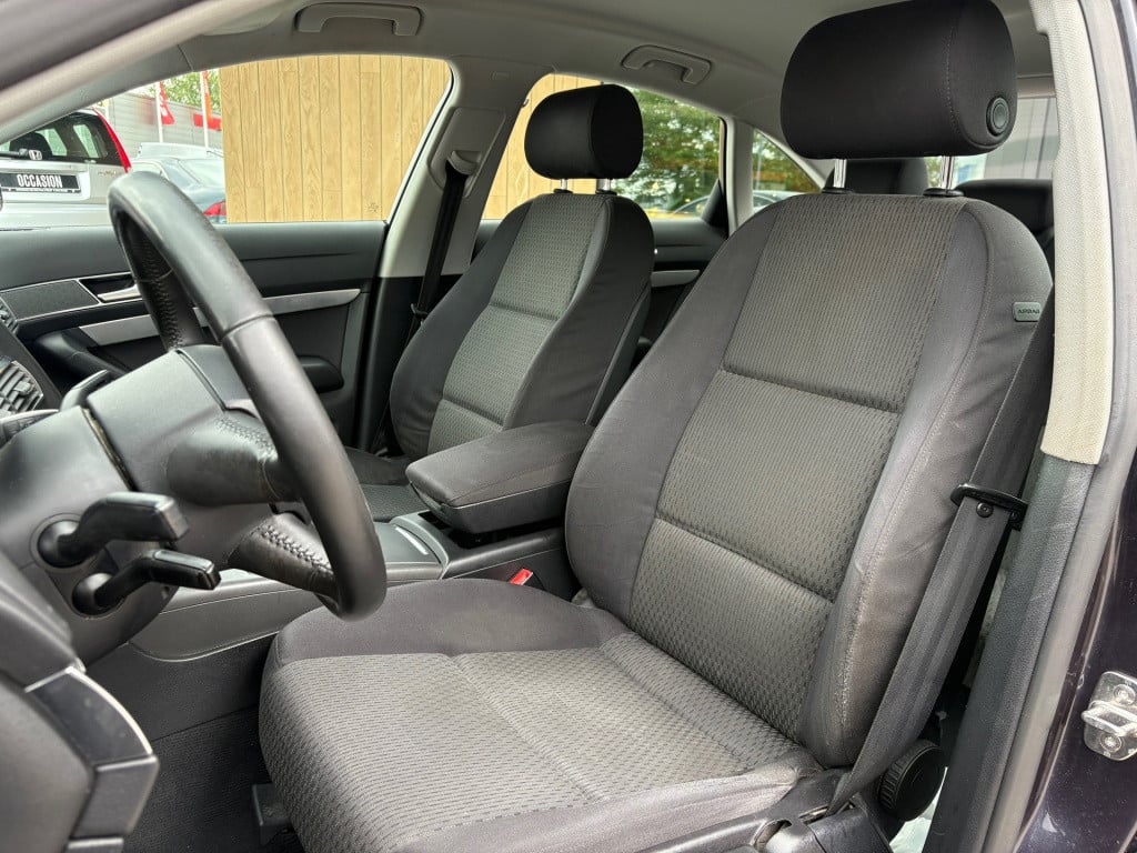 Audi A6 limousine 2.4