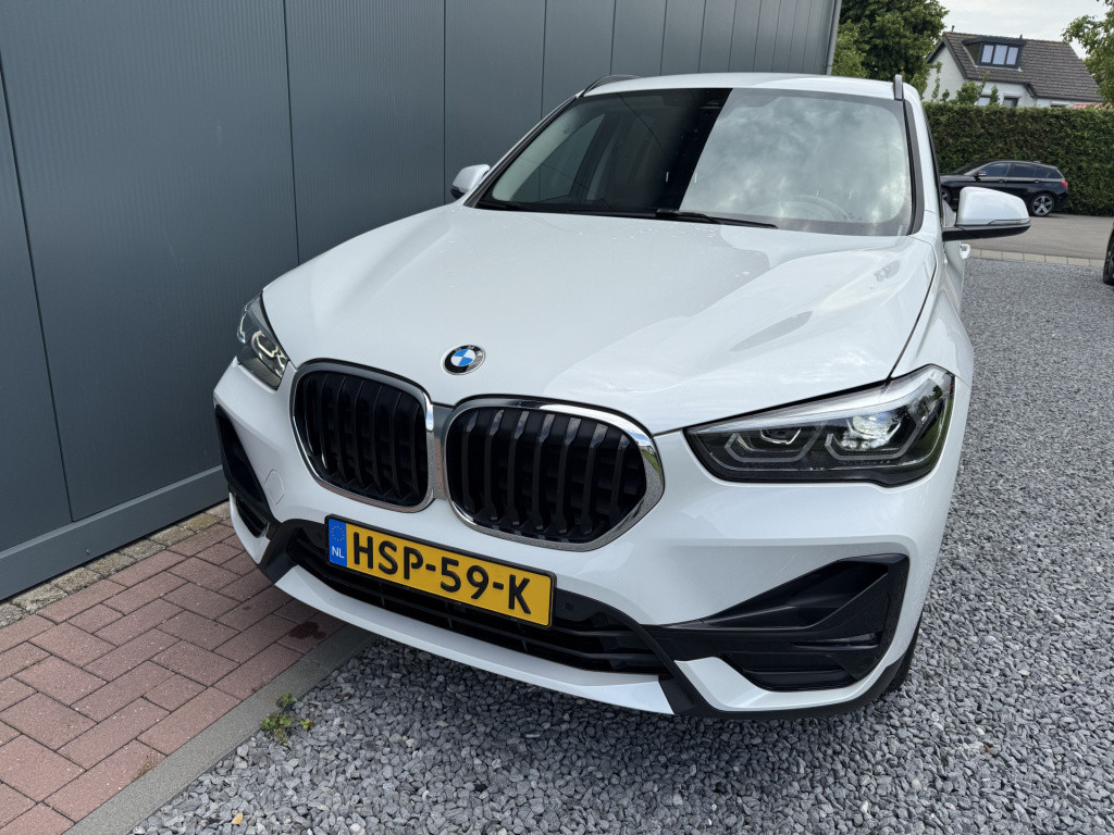 BMW X1 s-drive18i 140pk high executive