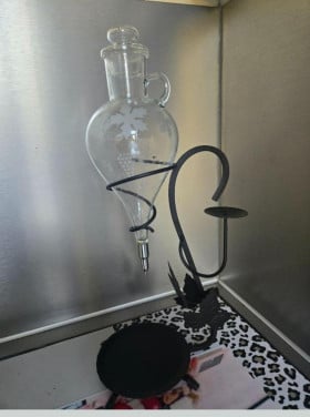 Prachtige wijn-decanter uit Frankrijk. 47 cm. Alleen afhalen M'Burg