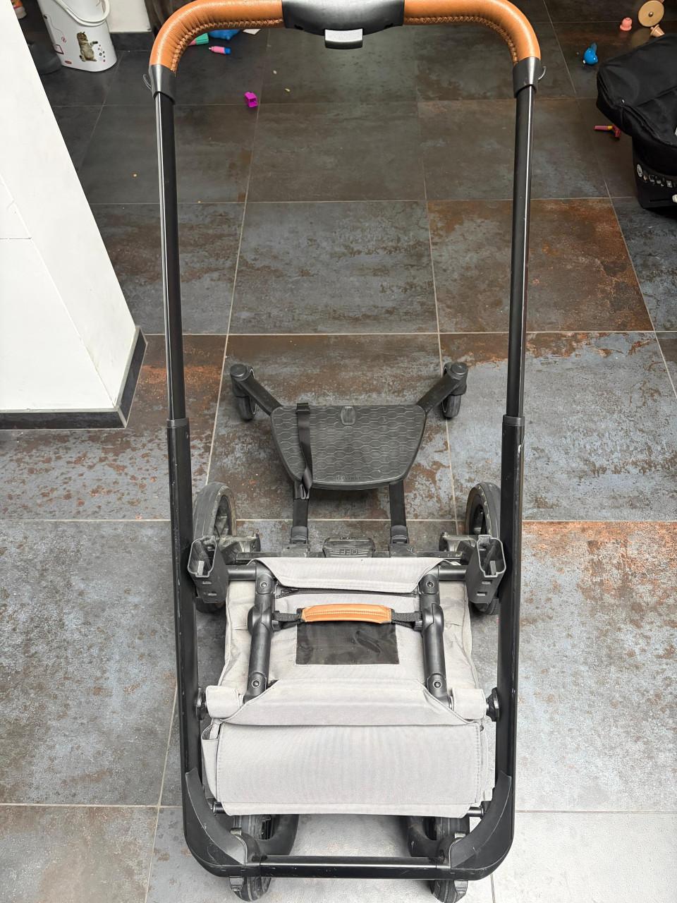 Dubatti One kinderwagen in het grijs