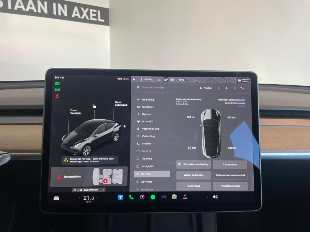 Tesla Model Y long range awd 75 kwh