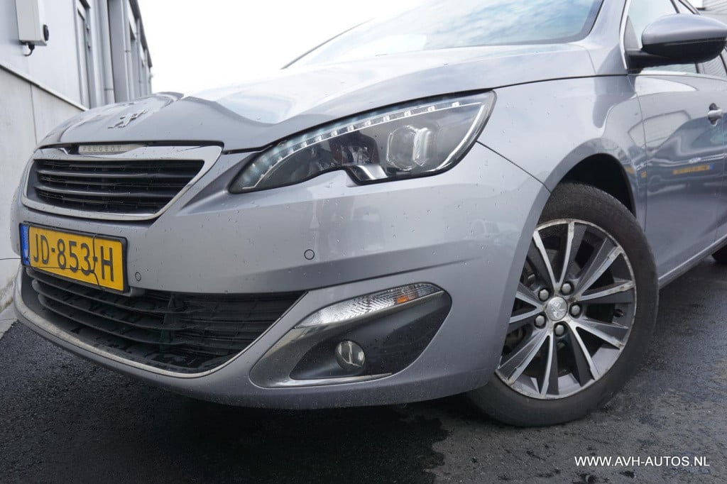 Peugeot 308 sw 1.2 puretech blue lease premium