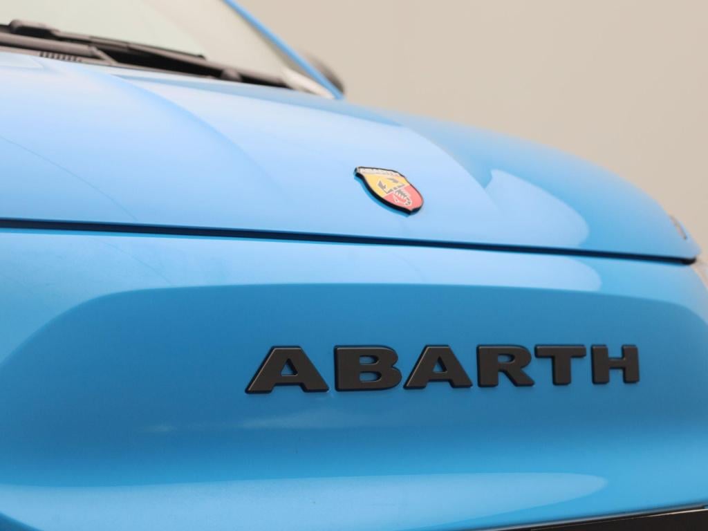 Fiat 500 C abarth scorpionissima 42 kwh | cabrio | apple carplay / android 
