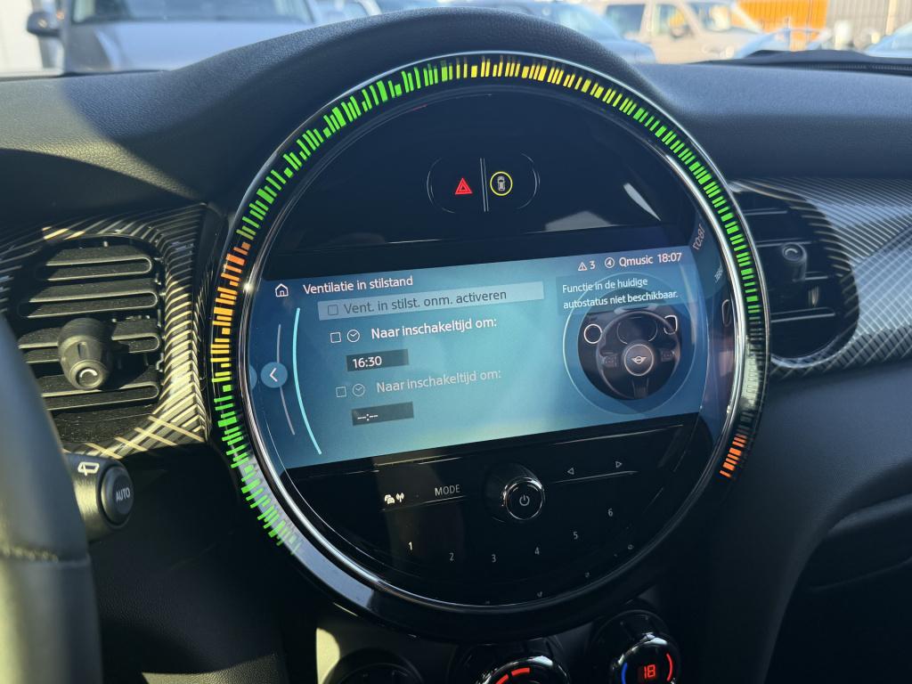 Mini 3-deurs 1.5 cooper resolute edition | pano | harman / kardon | apple c