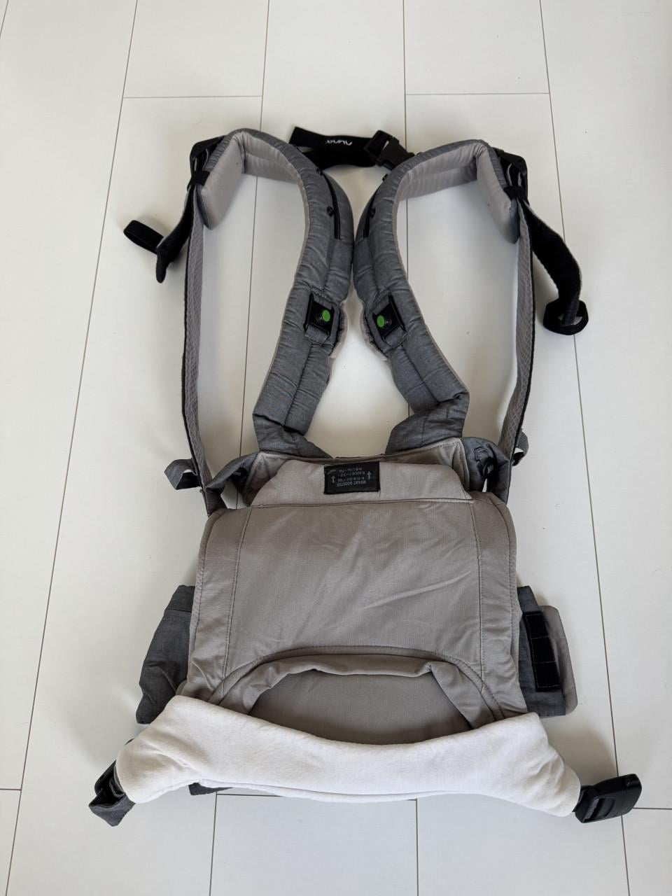 Nieuwstaat: Nuna Cudl draagzak, compleet