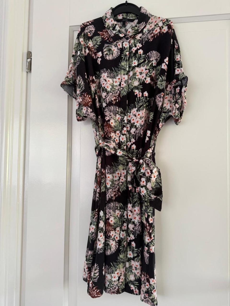 Zwarte bloemenjurk dames