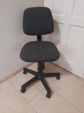 Bureaustoel ( in goede nette staat )