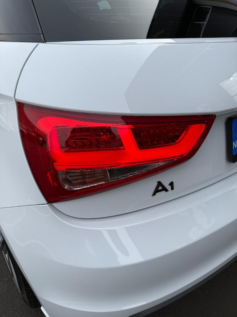 Audi A1 Sportback 1.2 tfsi admired s- line