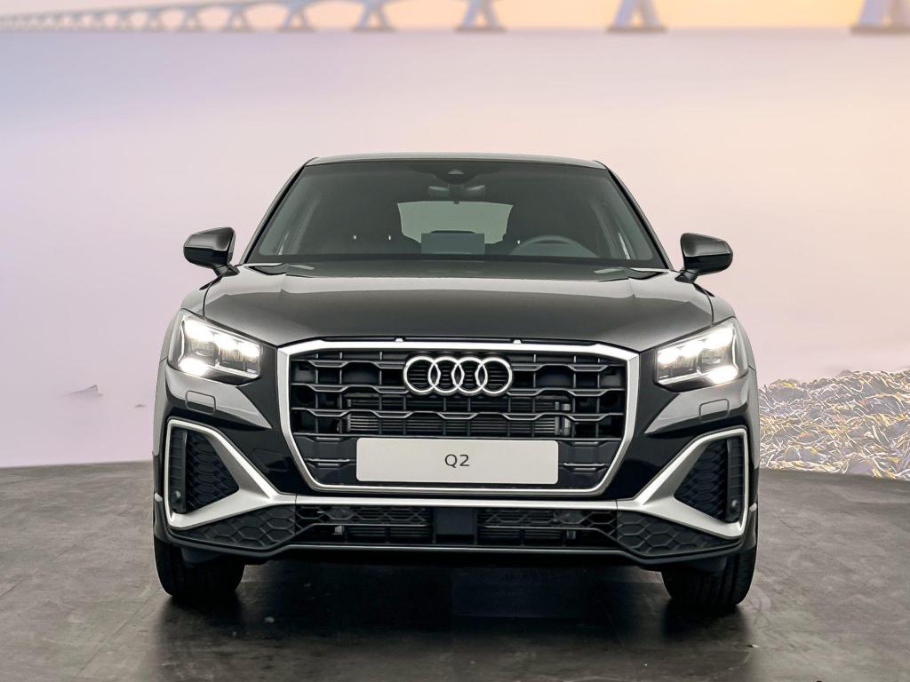 Audi Q2 s edition 35 tfsi 110 kw / 150 pk hatchback 7 vers