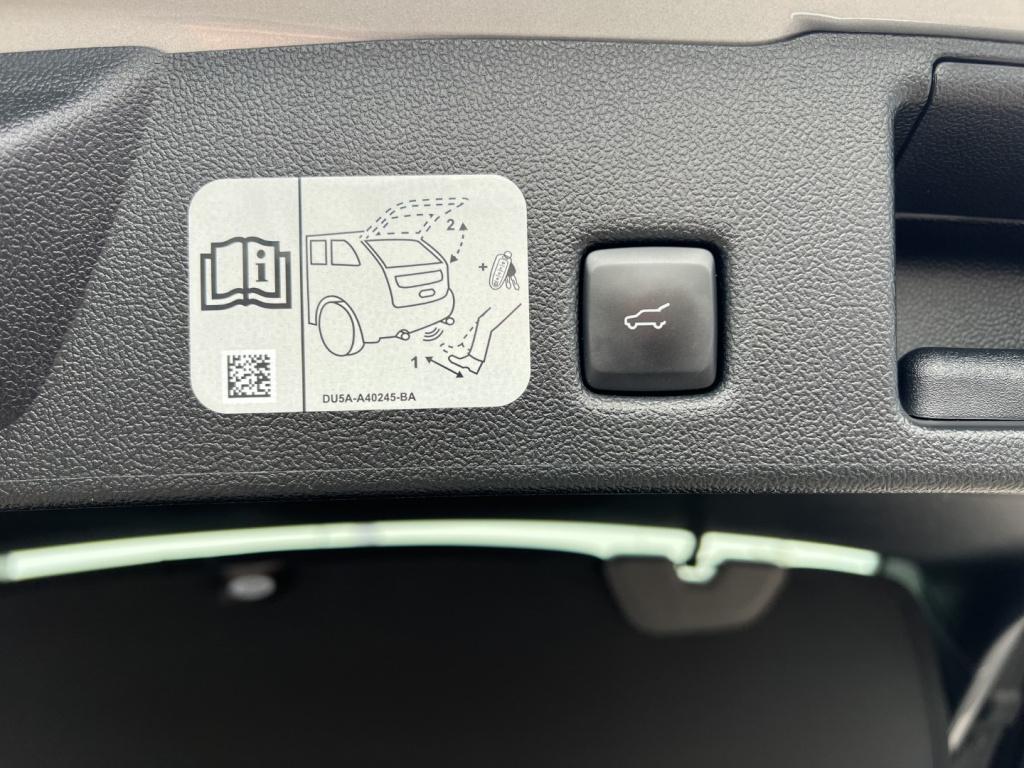 Ford Kuga 2.5 phev e-cvt 225pk st-line x ,adaptive cc , trekhaak , voorruit