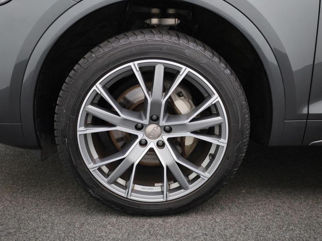 Audi Q5 50 tfsi e s edition | s-line | vlak stuur | automaat | lmv | half l
