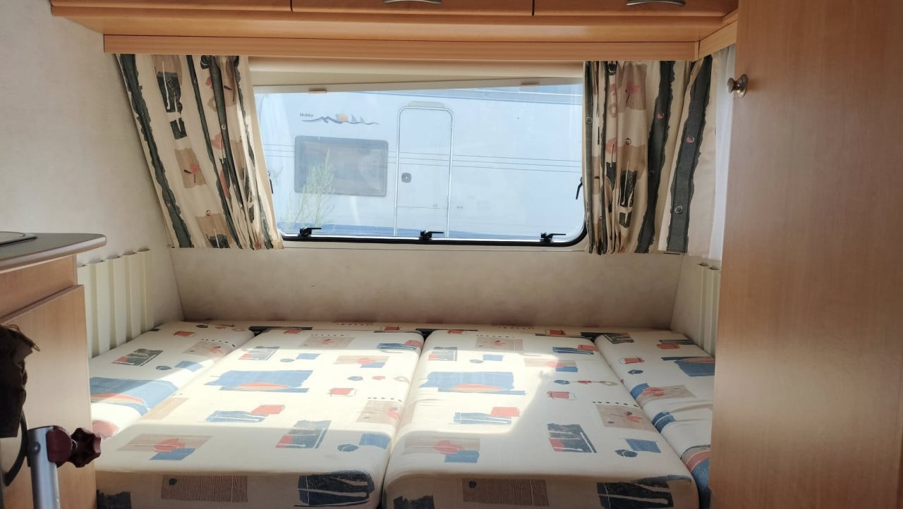 LICHTGEWICHT Caravelair Antares 335 met voortent