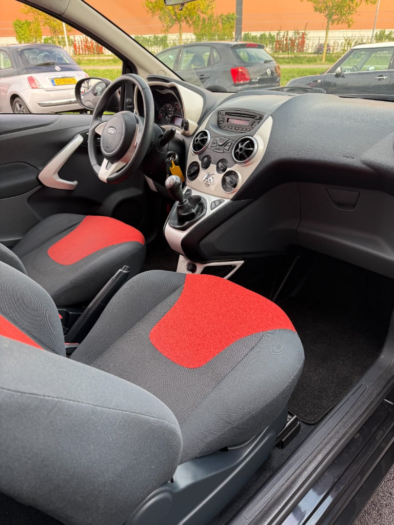 Ford KA 1.2 - titanium - airco