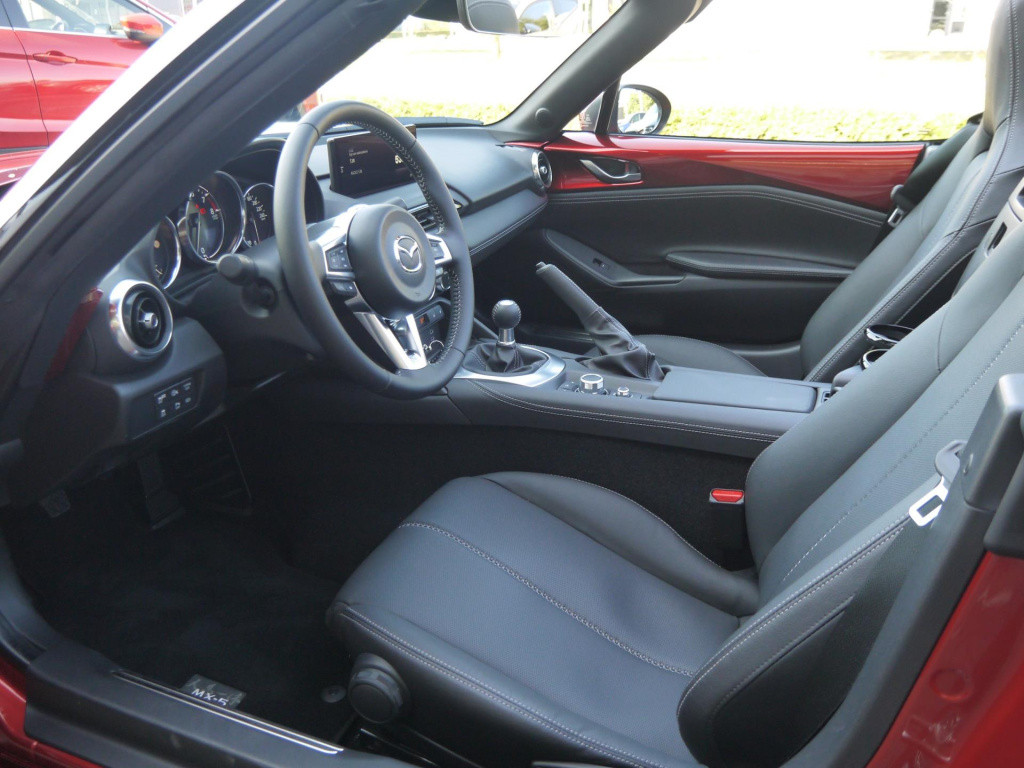 Mazda Mx-5 1.5 skyactiv-g 132 exclusive-line
