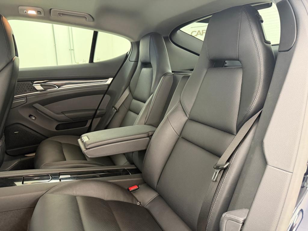 Porsche Panamera 3.0 s e-hybrid | org. nl | 1e. eigenaar | night blue metal