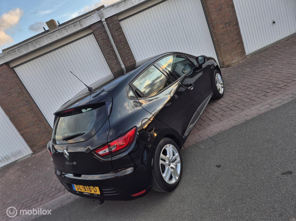 Renault Clio 0.9 tce zen / 1e eigenaar / dealeronderhouden / trekhaak / air