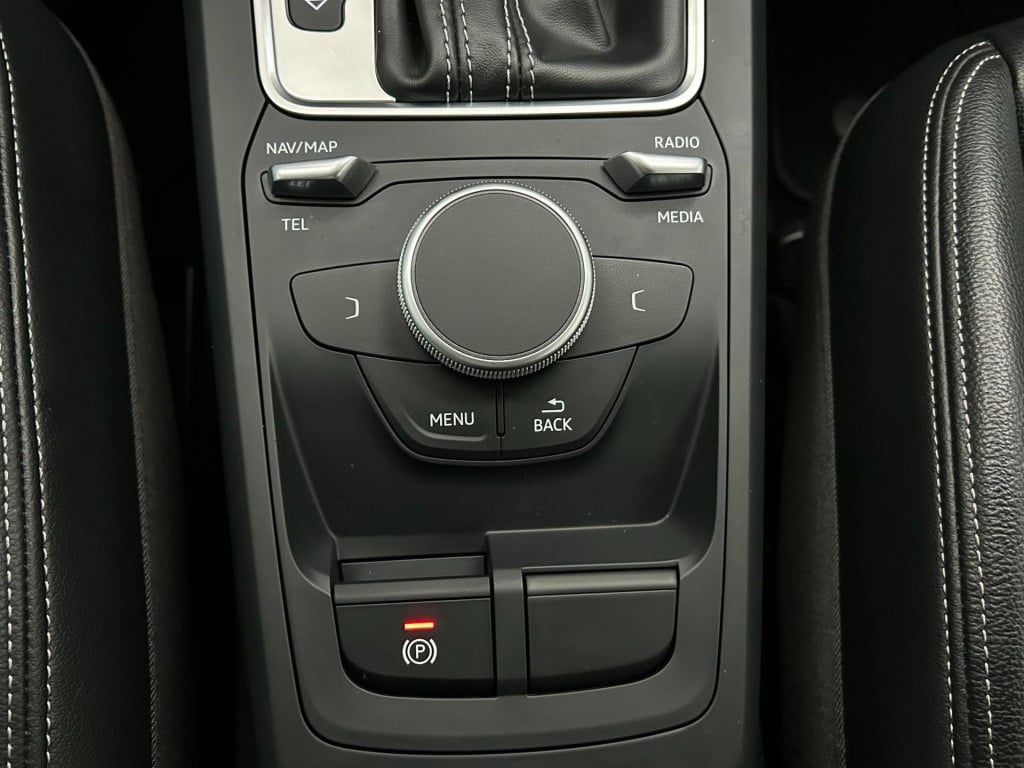 Audi Q2 occasion 1.4 tfsi cod launch edition | airco | stoelverwarming | tw
