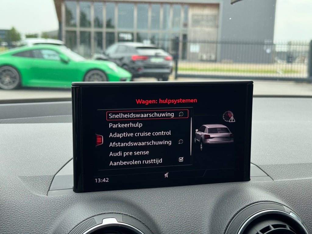 Audi Q2 1.4 tfsi cod * carplay * sfeerverlichting * stoelverwarming