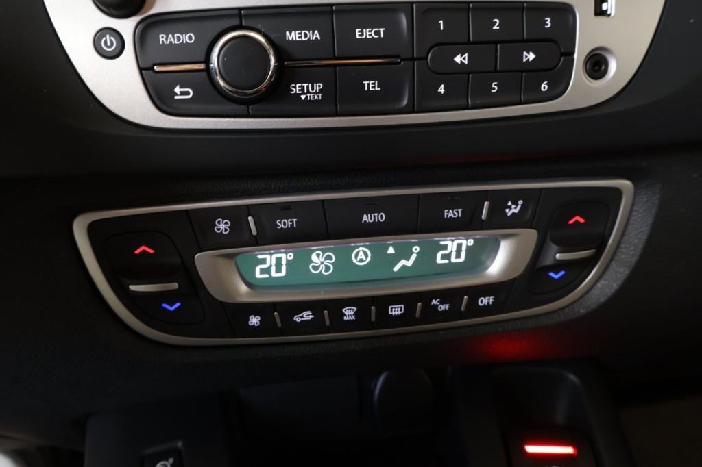 Renault Grand Scenic 1.2 tce bose nl auto|5 personen| trekhaak|navigatie