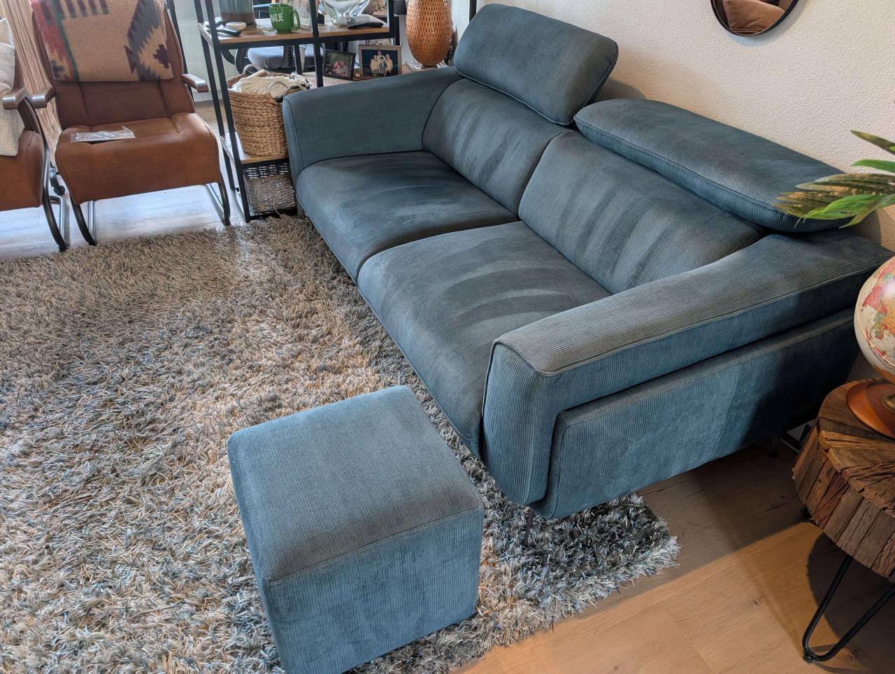 2,5 zit luxe designbank Volare met hocker Xooon