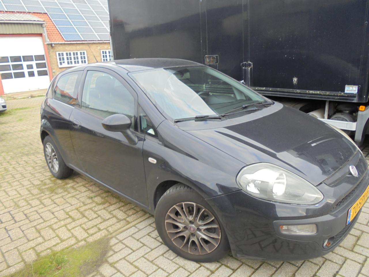 Fiat Punto Evo 1.3 MultiJet Racing 3-deurs – € 895,- bouwjaar 2011
