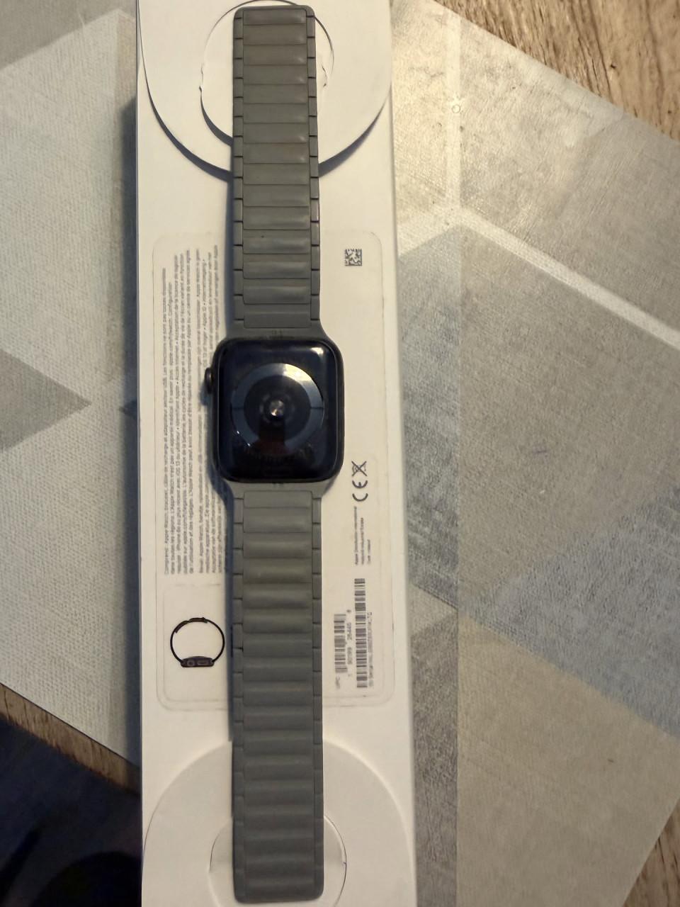 Apple watch 5