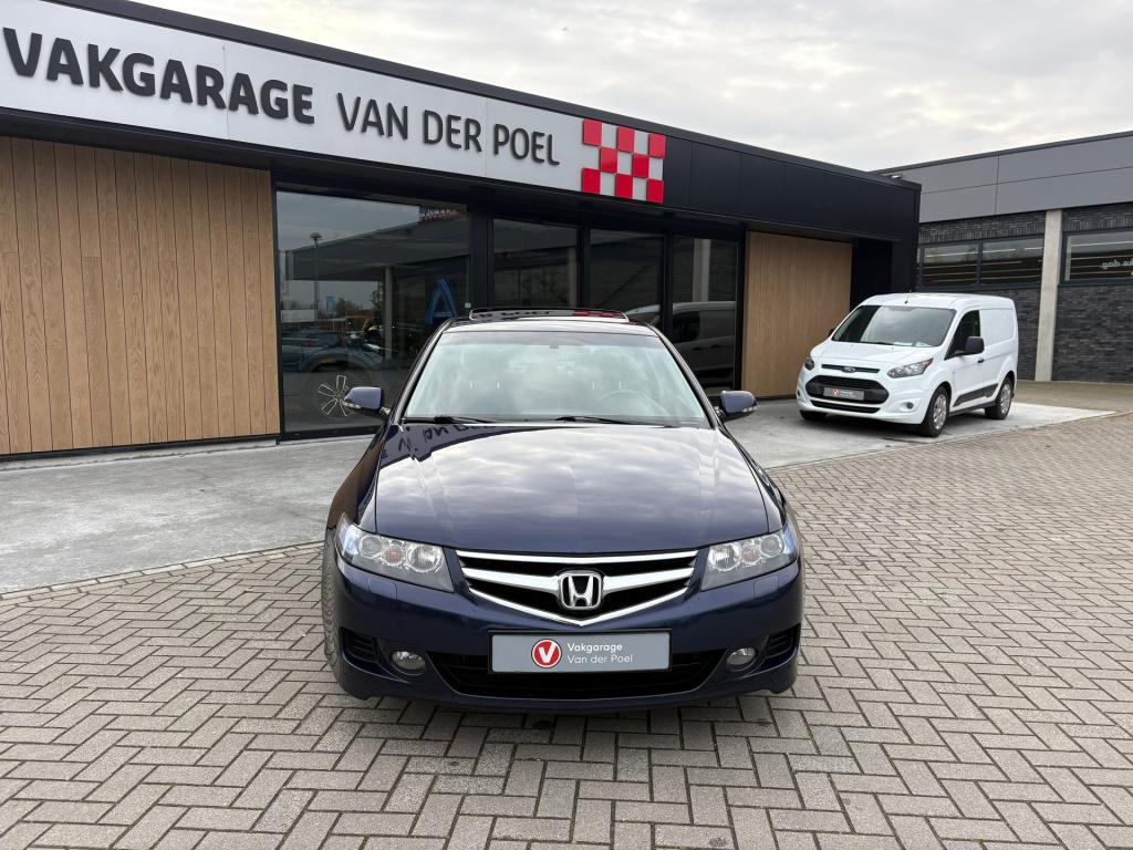 Honda Accord 2.0i executive