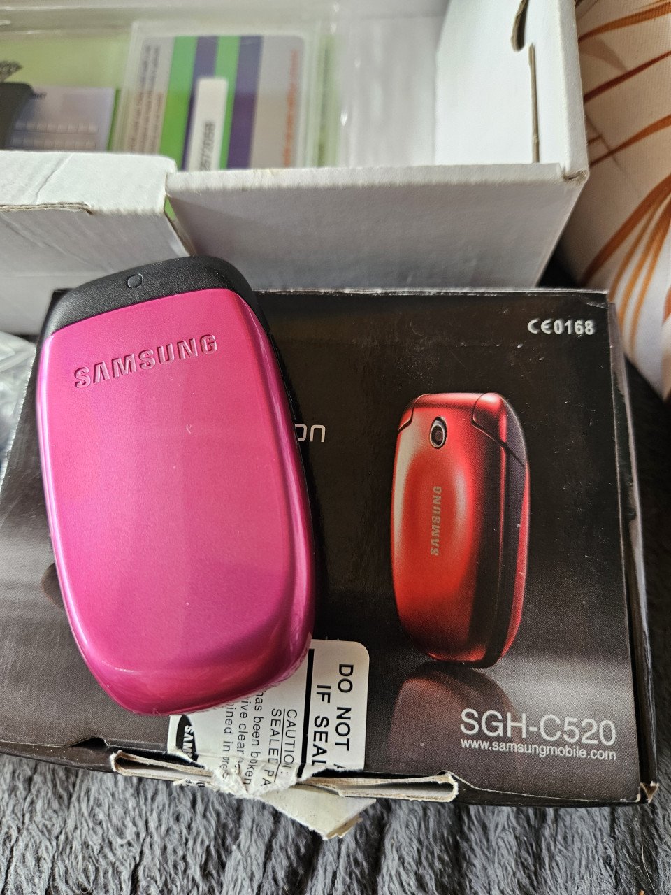Mooi vintage prepaid klaptelefoon Samsung C520 - Roze...