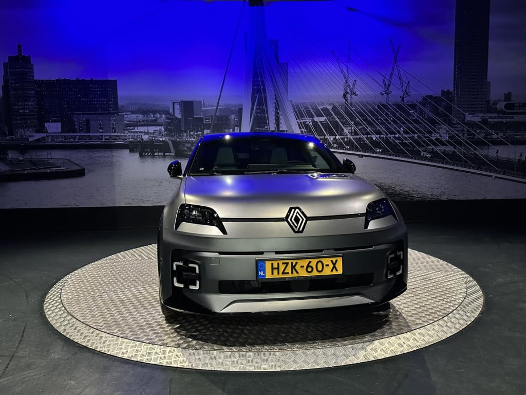 Renault 5 comfort range roland-garros 52 kwh *nl auto*harmankardon*acc*