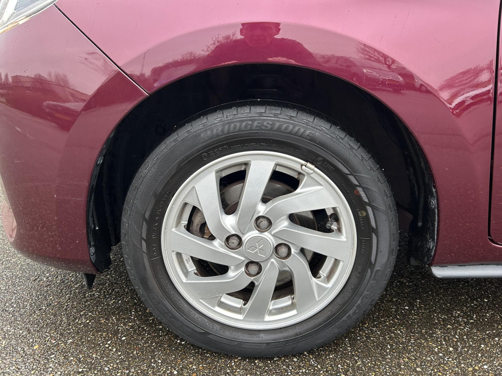 Mitsubishi Space Star 1.2 nova
