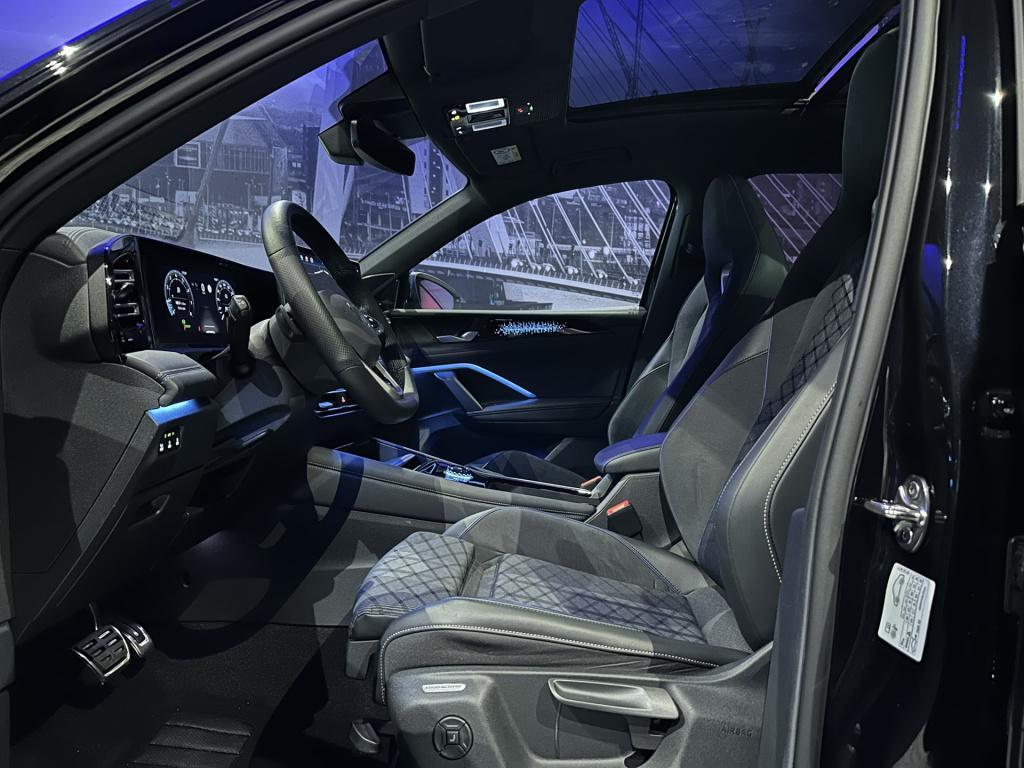 Volkswagen Tiguan 1.5 etsi r-line business *standkachel*pano*trekhaak*harma