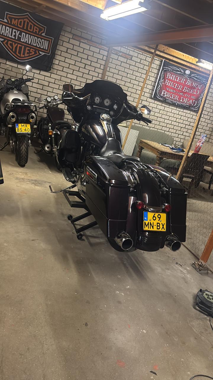 Harley davidson  streetglide
