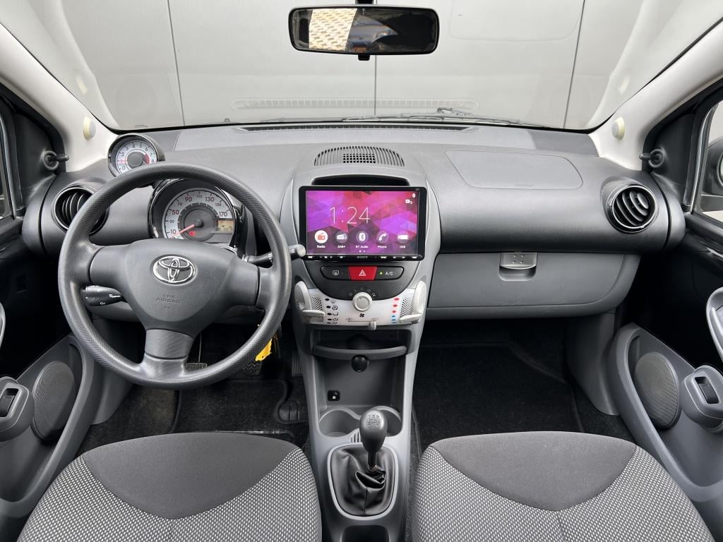Toyota Aygo 1.0-12v dyn. nav.