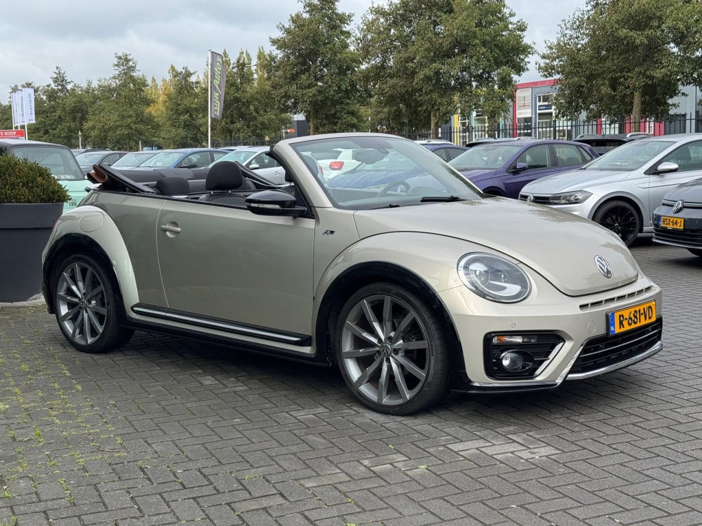 Volkswagen New Beetle cabriolet 2.0 tdi r-line * led * camera * 20 inch