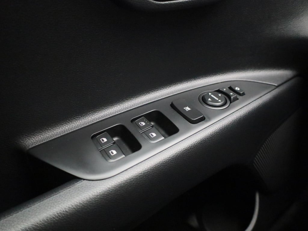 Kia Stonic 1.0 t-gdi mhev dynamicline | lmv | parkeer sensoren | cruise con