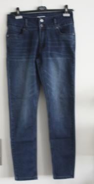Donker blauwe  jeans maat 38