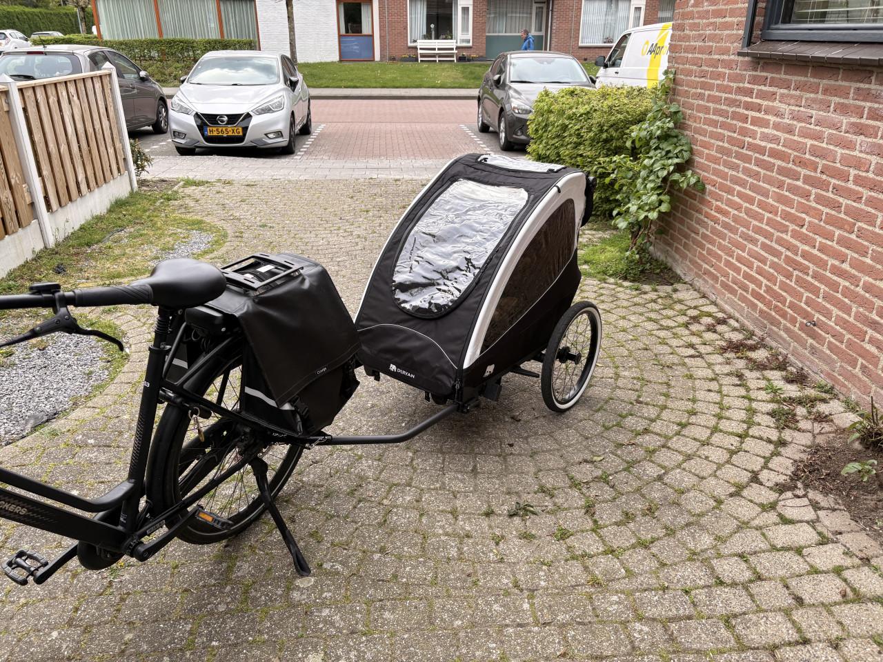 Kinder Fietskar 3 in 1 (Fietskar-wandelwagen-hardloopwagen) met Babyzit