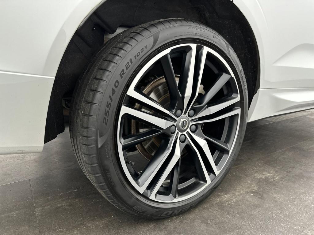 Volvo XC60 t8 390pk recharge r-design| pano| 360camera| trekhaak| h&k sound