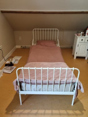 Witte bedden VERKOCHT!!