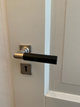 Deurkrukken type Lona mat vernikkeld (RVS look)