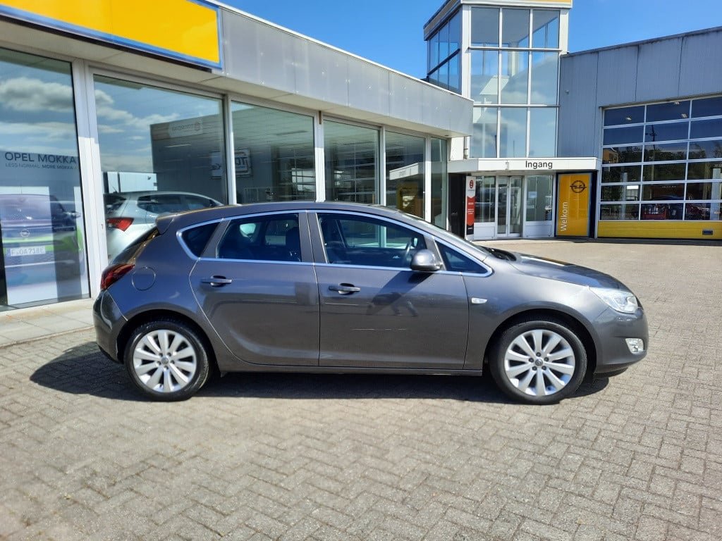 Opel Astra 1.4 turbo ann. ed.