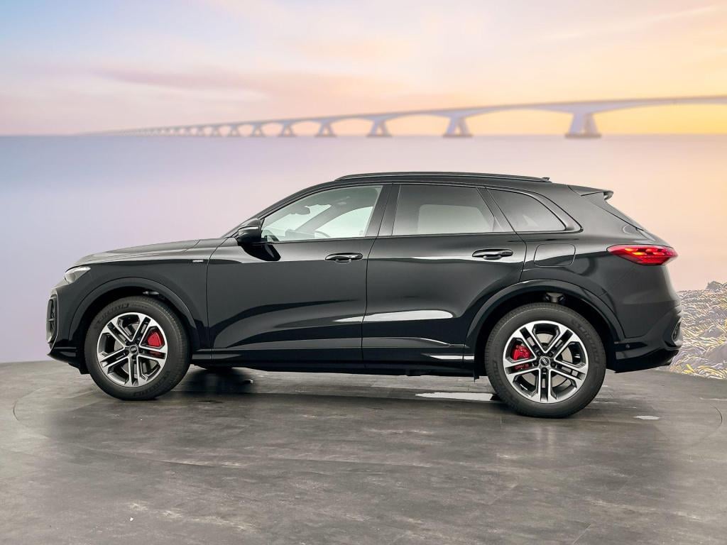 Audi Q5 s edition competition e-hybrid 270 kw / 367 pk suv