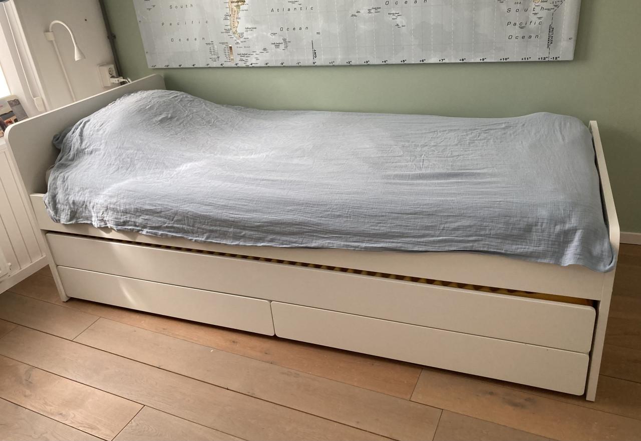 Bed met onderschuifbed en 2 lades IKEA Släkt 90 x 200 cm