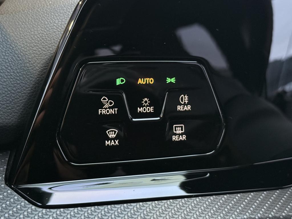 Volkswagen Golf 2.0 tsi r 4motion | pano | harman / kardon | stage 1+ 380pk