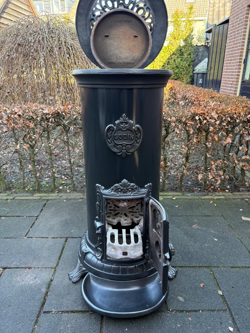 Prachtig grote Godin houten of kolen kachel 10 KW type 3721A