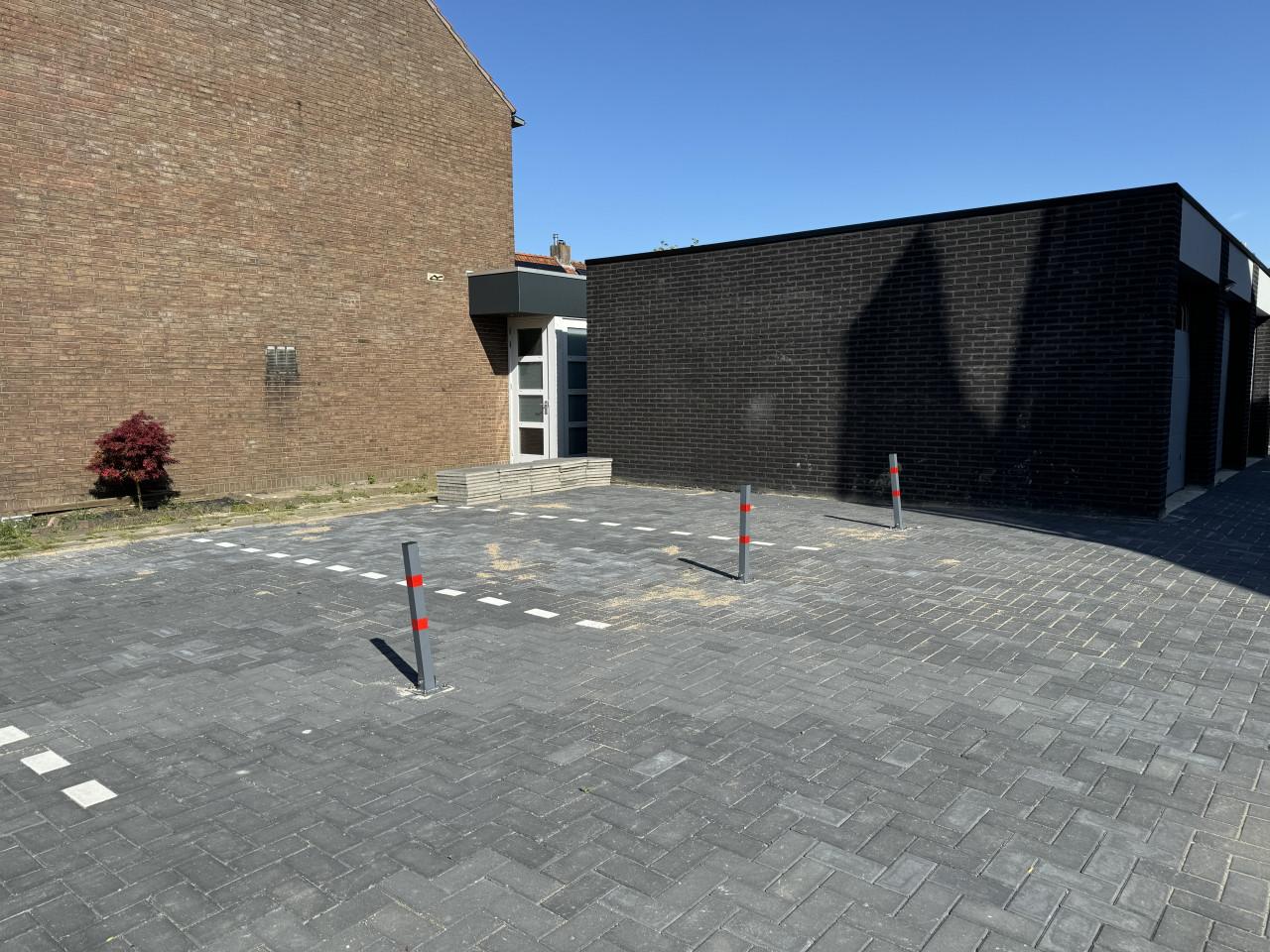 Te huur garagebox centraal gelegen in Goes